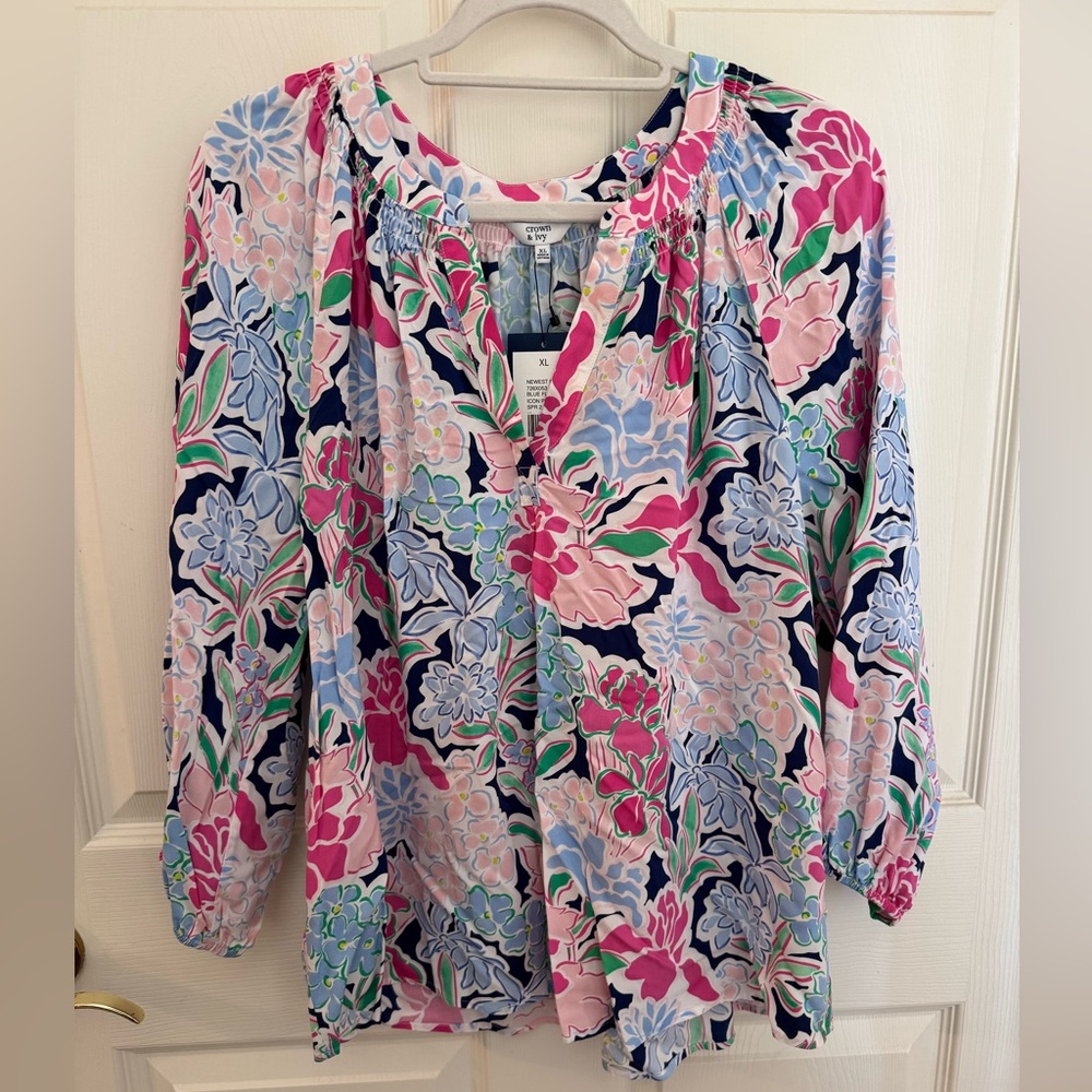 Crown and Ivy long sleeve light weight cotton blouse size XL